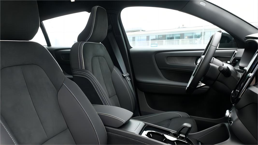 Volvo C40 Recharge - A Symphony of Innovations